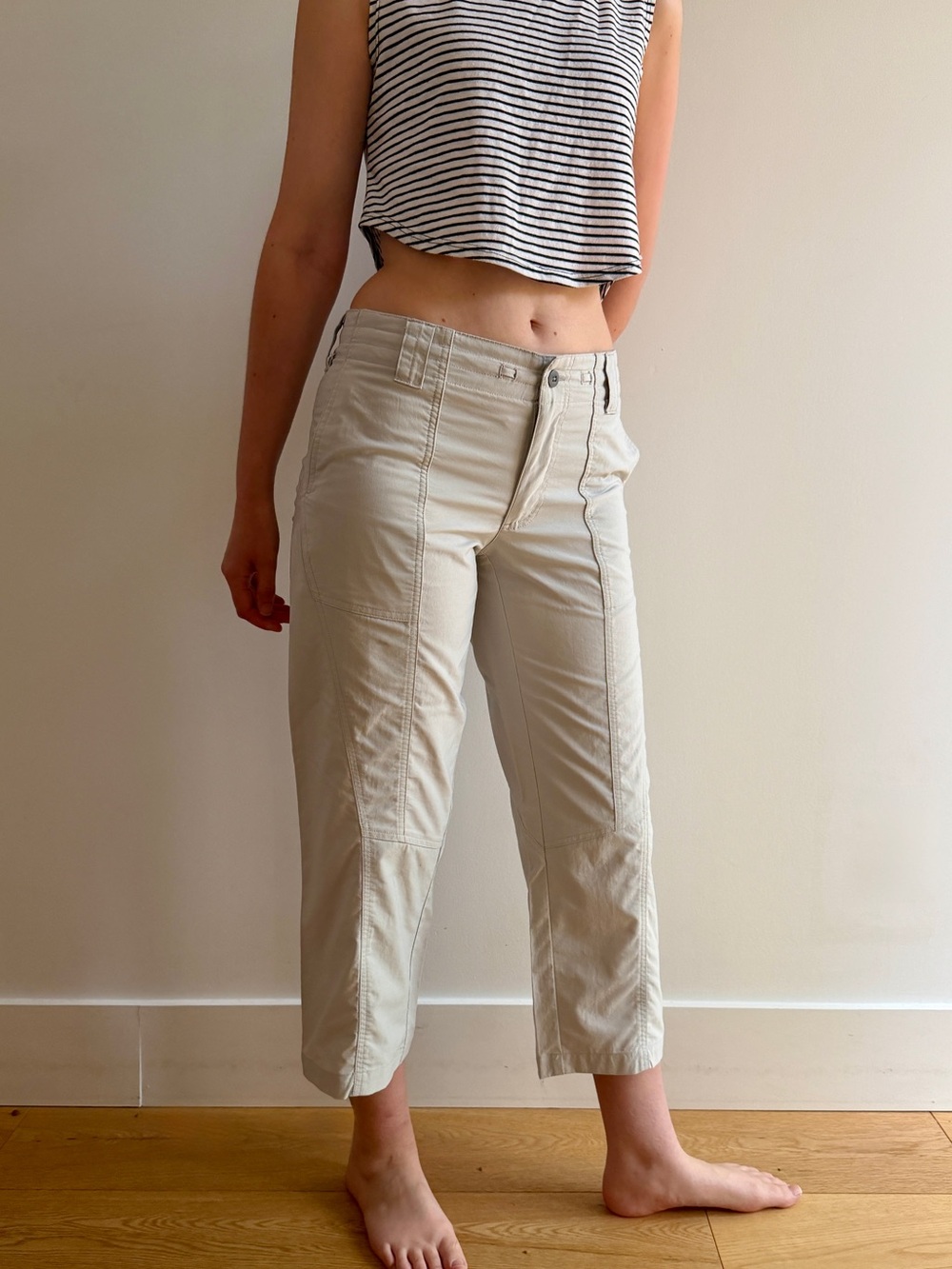 Patagonia Women's Cropped utility Light Gray carpi - 6